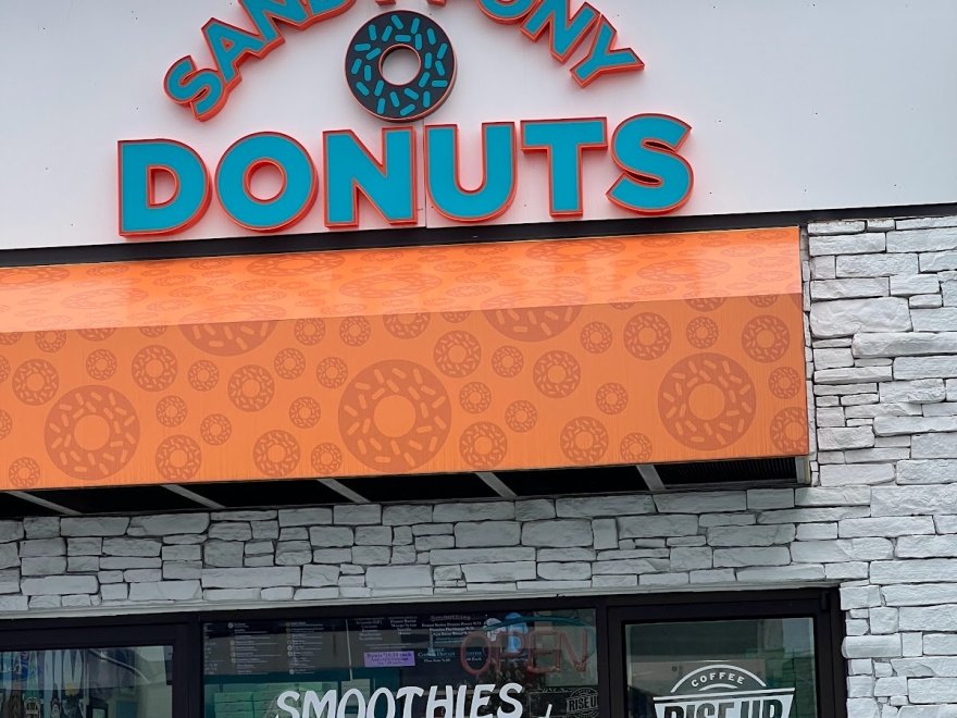 Sandy Pony Donuts