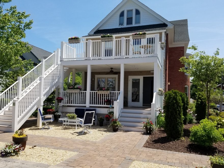 Savannah Inn