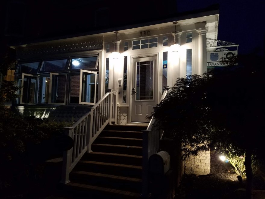 Savannah Inn
